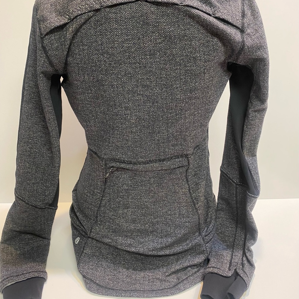 Lululemon zip up jacket - Picture 5 of 8